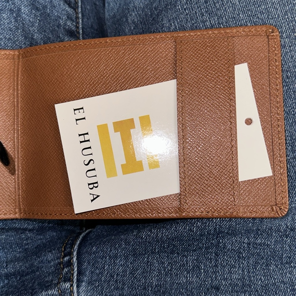 Louis Vuitton brown Taiga leather bifold - Picture 5 of 7